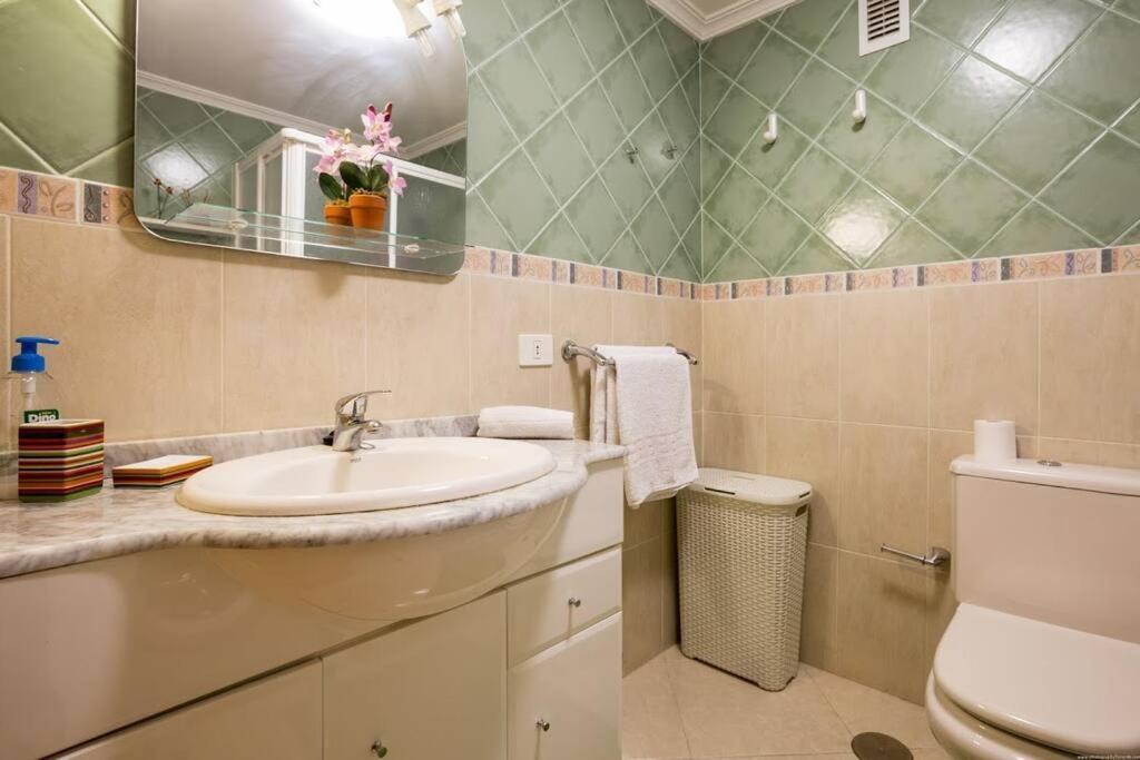 First Line Beach Apartment Puerto de la Cruz  Eksteriør billede